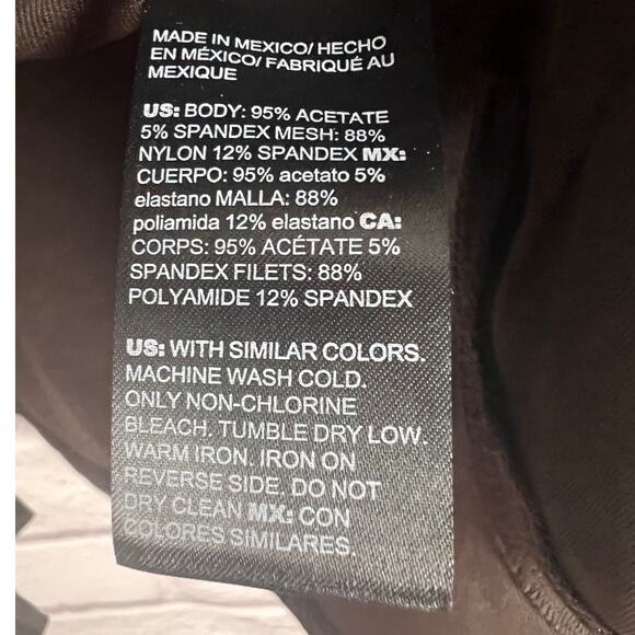 Chico's Womens M Travelers Minimalist Staple Career‎ Coastal Keyhole Neck Tunic - Picture 9 of 12